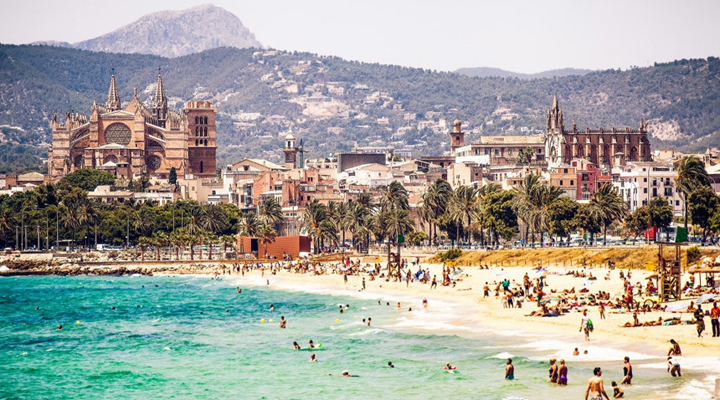 туристи на Майорці