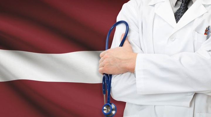 зарплата медиков в Латвии