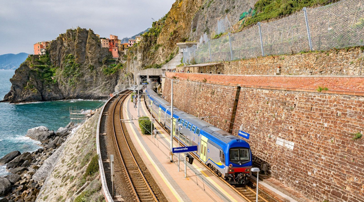 5 Terre Express покажет красивейшие места Италии