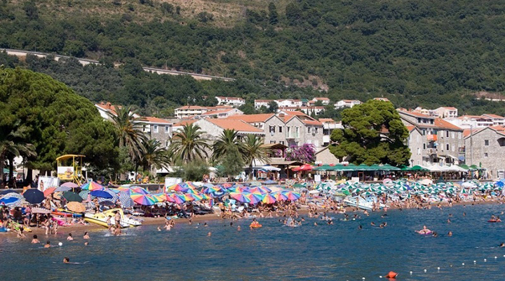 відпочиваючі у Чорногорії