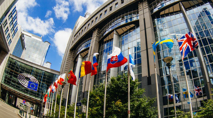 вибори до Європарламенту починаються