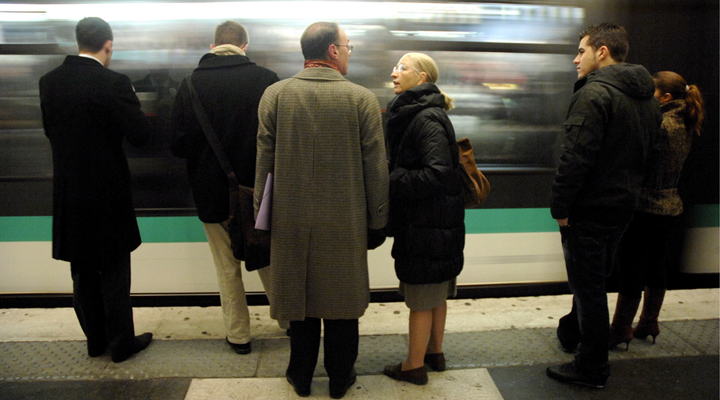 отказ от бумажных билетов на городской транспорт в Париже