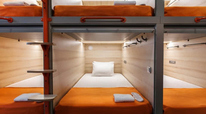 капсулы для сна в хостеле GettSleep Boryspil