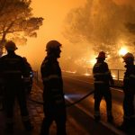 Хорватія у вогні: туристів масово евакуюють Хорватія у вогні: туристів масово евакуюють