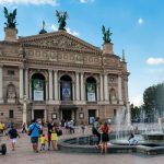 Львов вырвался в лидеры по динамике бронирования на онлайн-площадке Airbnb