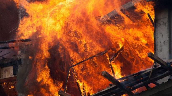 борьба с огнем длилась более полутора часов