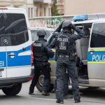 Очередные иммигранты найдены в рефрижераторе