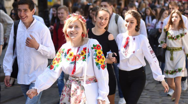 молодих українців звільнять від сплати податку на доходи