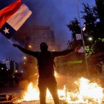 Чилі: Незважаючи на зміну складу уряду, протестуючі вимагають відставки президента
