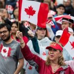 Население Канады увеличивается исключительно за счет иммигрантов