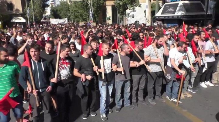 Протесты студентов в Греции из за реформ в бизнесе