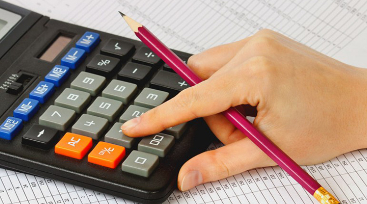 в Україні витрати громадян перевищують доходи