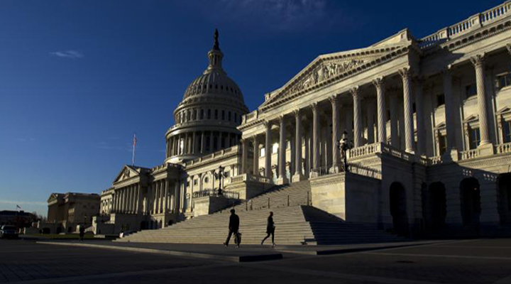 принятый Сенатом США законопроект, позволит ввести санкции против чиновников из Китая и Гонконга