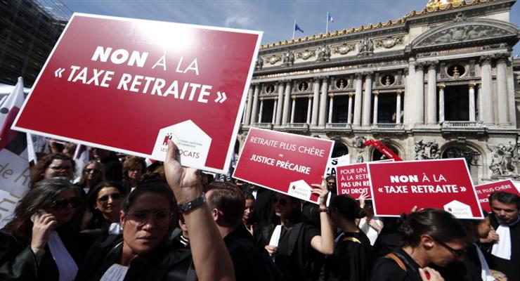 Массовые забастовки во Франции