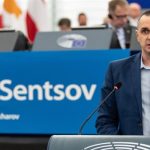 Сенцов: обмен с Россией лишает справедливости Героев Украины Сенцов: обмен с Россией лишает справедливости Героев Украины