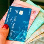 В Україні зросла зарплата, тепер її можна отримувати на карту будь-якого банку