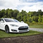 Tesla снизил цены на автомобили производимые в Китае Tesla снизил цены на автомобили производимые в Китае