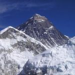 Через глобальне потепління рослинність Евересту піднімається все вище і вище Через глобальне потепління рослинність Евересту піднімається все вище і вище