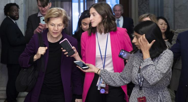 Элизабет Уоррен: я главный конкурент Трампа в Белом доме