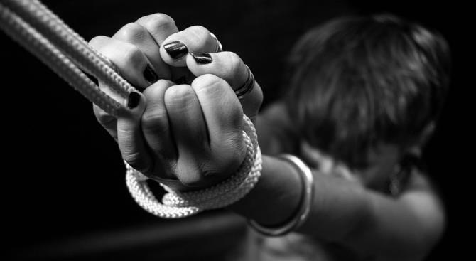 Десятки жертв торговцев людьми были спасены в ходе операции Интерпола на Балканах