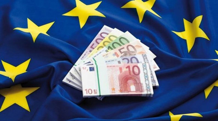 ЕС выделит на помощь нуждающимся почти миллиард евро