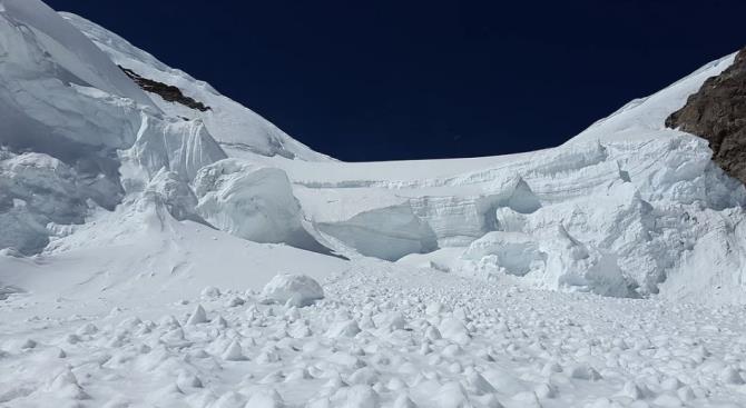 Лавина забрала жизни как минимум пяти человек на востоке Турции