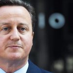 Охоронець Девіда Кемерона забув заряджений пістолет в туалеті літака