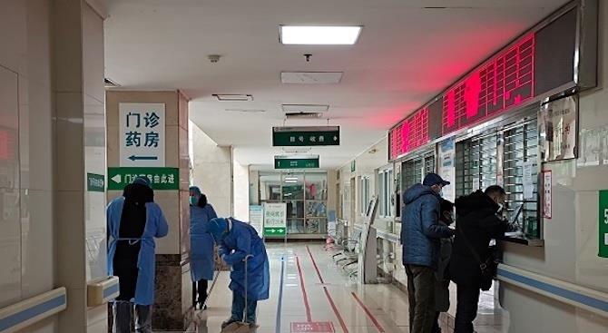 Доктор, который первым сообщил о китайском коронавирусе, умер