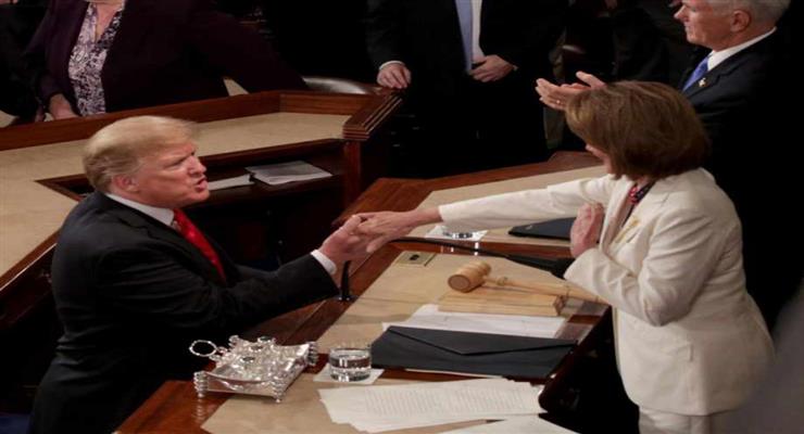 Трамп с новым издевательством над Нэнси Пелоси (Видео)