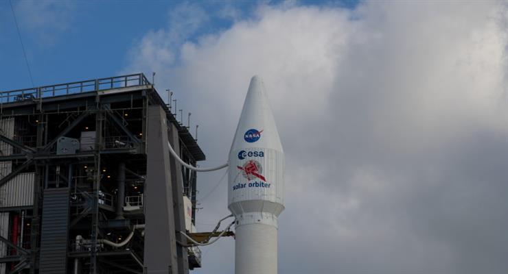 Успешный запуск первой миссии Европы и НАСА по исследованию полюсов Солнца