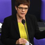 Политическое землетрясение в Берлине: Крамп-Каренбауэр уходит в отставку Политическое землетрясение в Берлине: Крамп-Каренбауэр уходит в отставку