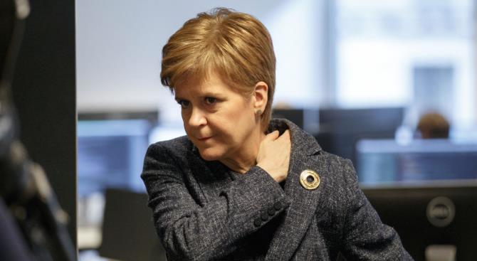 Первый шотландский министр призывает Лондон