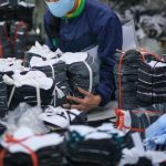 Узбекистан отправил 40 тонн защитных материалов в Китай Узбекистан отправил 40 тонн защитных материалов в Китай