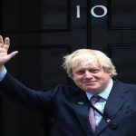 Борис Джонсон звільнив більшість міністрів зі свого кабінету Борис Джонсон звільнив більшість міністрів зі свого кабінету