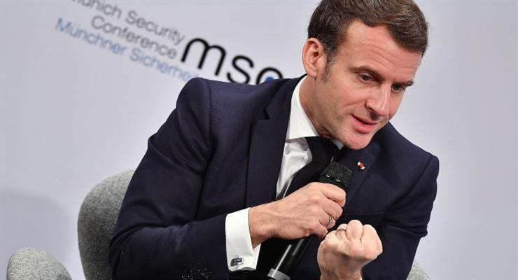 Макрон призывает к улучшению отношений ЕС с Россией в долгосрочной перспективе