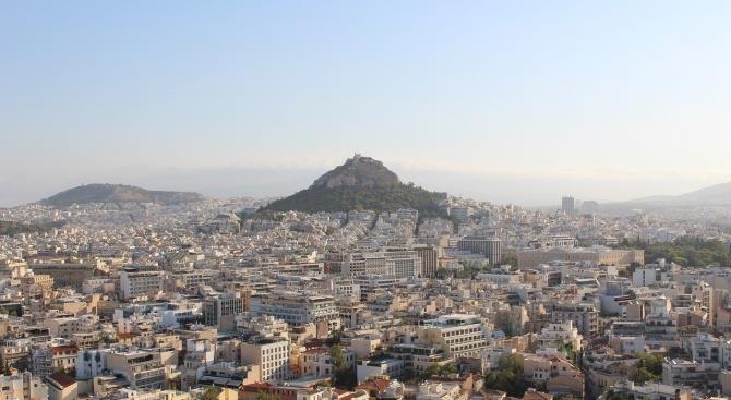 24-часовая забастовка парализует Афины