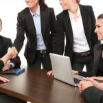 Великобритания будет искать иностранных работников через систему баллов