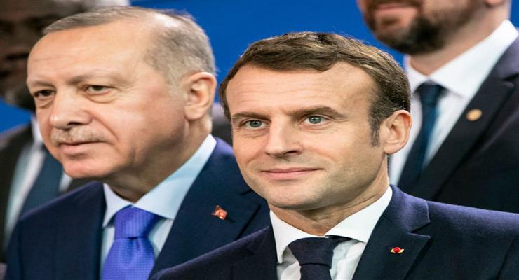 Макрон: бои в Идлибе угрожают Европе 2 миллионами мигрантов