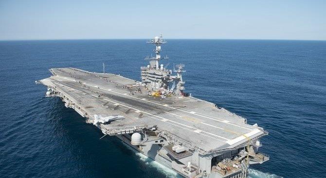 Американский военный корабль вошел в Черное море, российский флот последовал за ним