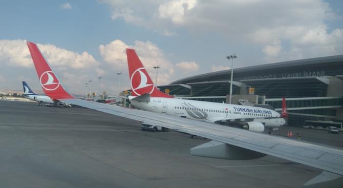 Самолет, летевший из Тегерана в Стамбул, был отменен из-за подозрения на коронавирус