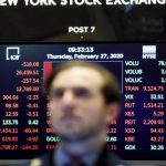 Индекс Доу Джонс упал еще на 900 пунктов