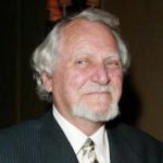 Умер писатель Клайв Касслер Умер писатель Клайв Касслер