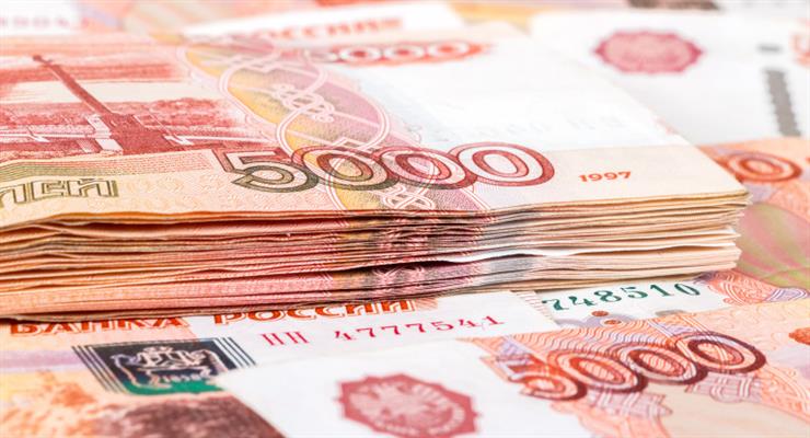 Рубль снова пошел на дно