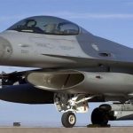 F-16 розбився в Ісламабаді під час репетиції військового параду (ВІДЕО)