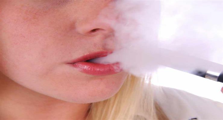 Курильщики подвержены большему риску заражения