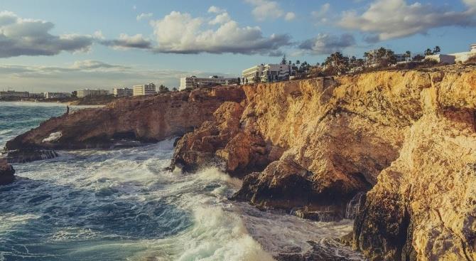 Более жесткие ограничительные меры приняли на Кипрев связи с распространением Covid-19