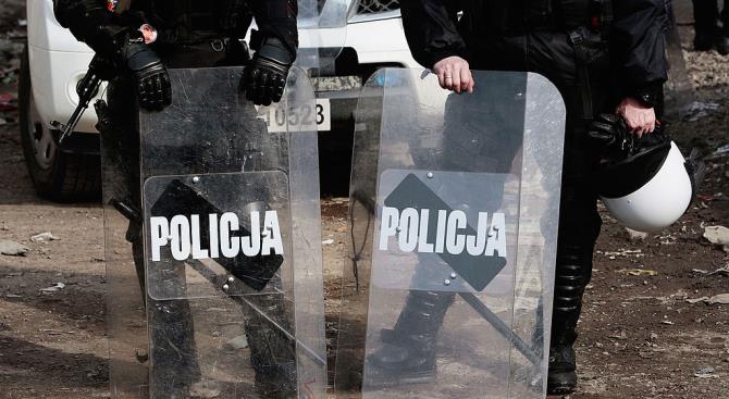 рабочие бастуют против призыва руководства компании выйти на работу