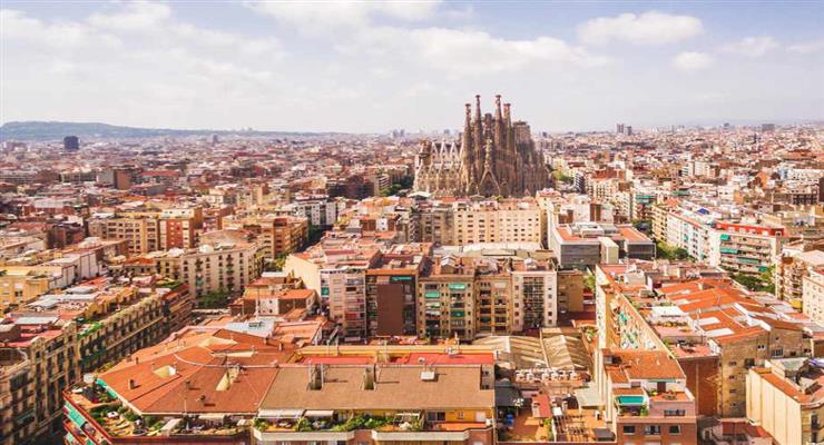 летний туристический сезон "практически потерян"