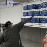 Побоювання коронавіруса переважують економічні проблеми Побоювання коронавіруса переважують економічні проблеми