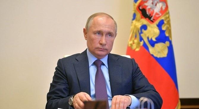 рейтинг Путіна впав до рекордної позначки